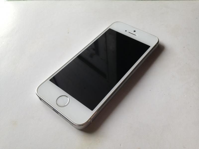 iPhone 5S Sliver 16GB Leng Keng