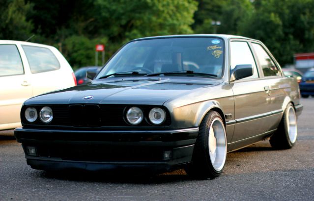 bmwe302edit4.jpg